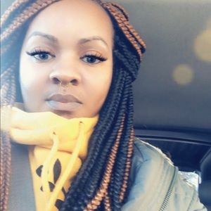 Meet your Posher, Nikeva